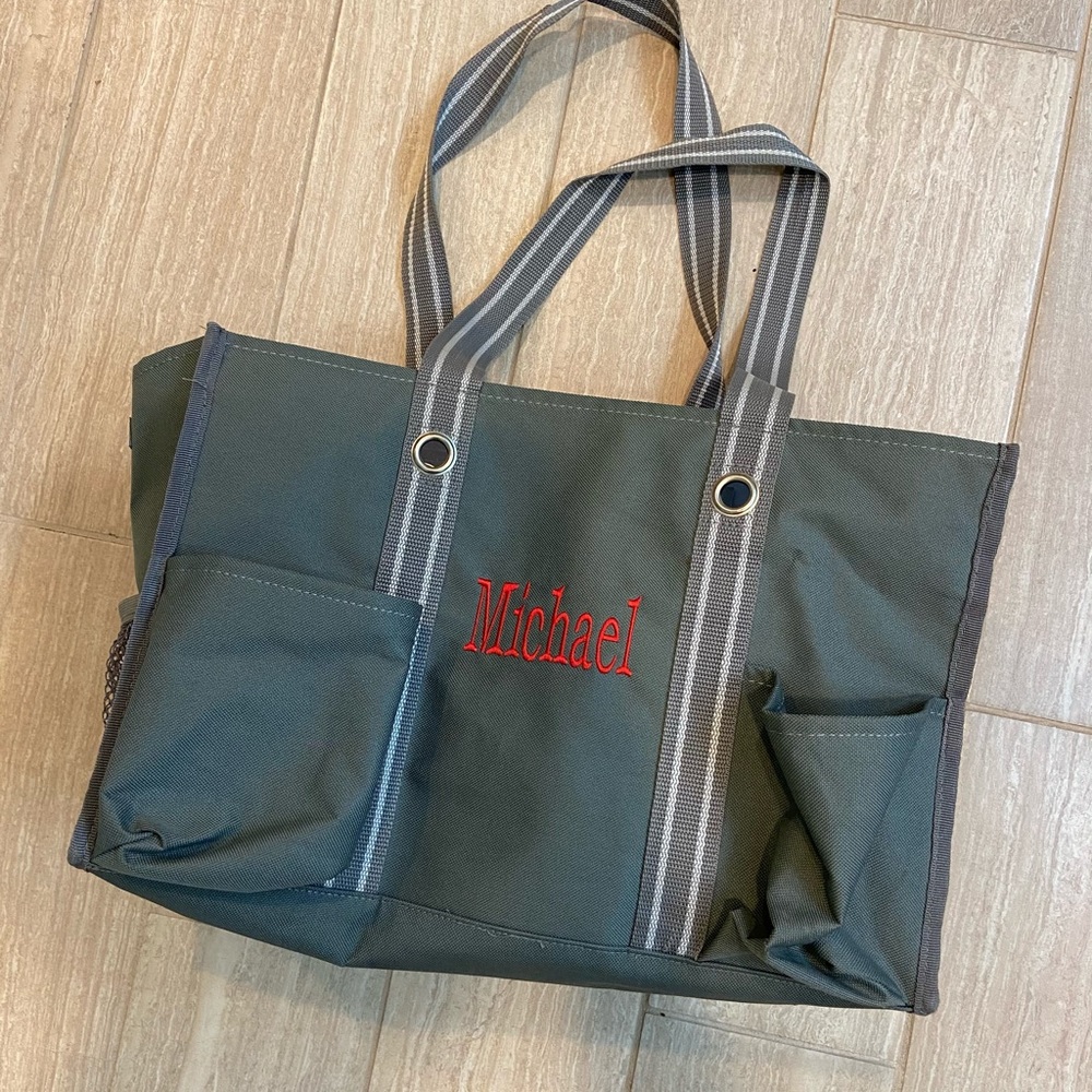 EUC Thirty-One grey tote, “Michael”